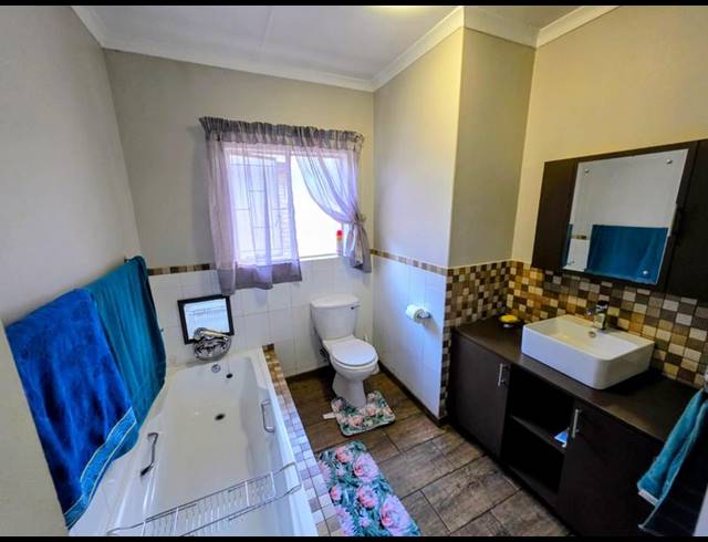 3 BEDROOM HOUSE FOR SALE IN ELDORAIGNE